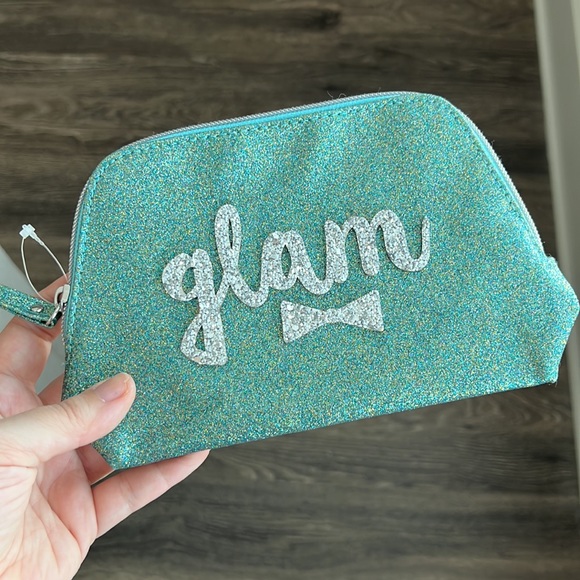 Assorted makeup items!! Eyeshadow, Powder, Bronzer, etc! - Picture 7 of 16